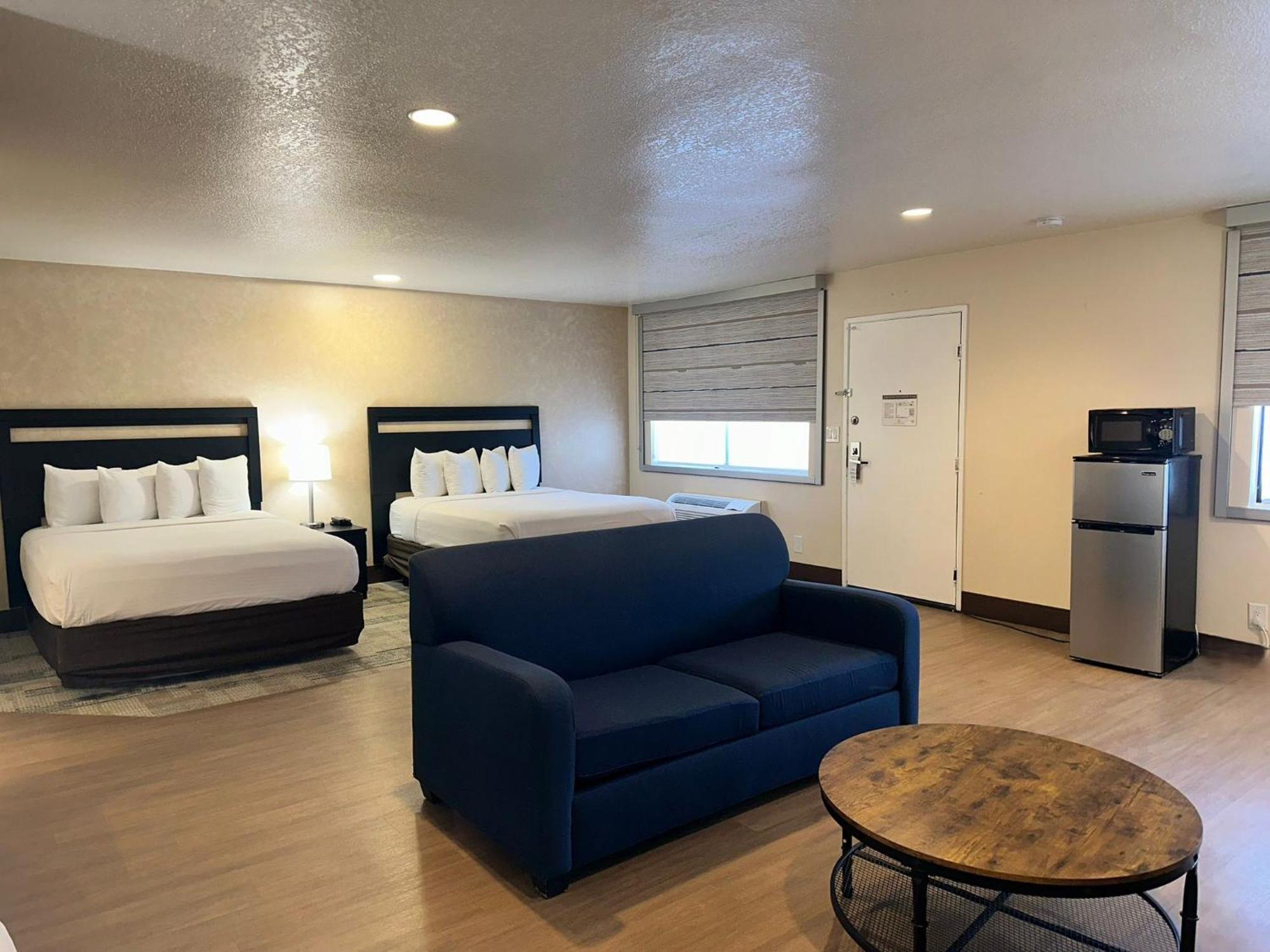 Stanford Inn & Suites Anaheim Zewnętrze zdjęcie