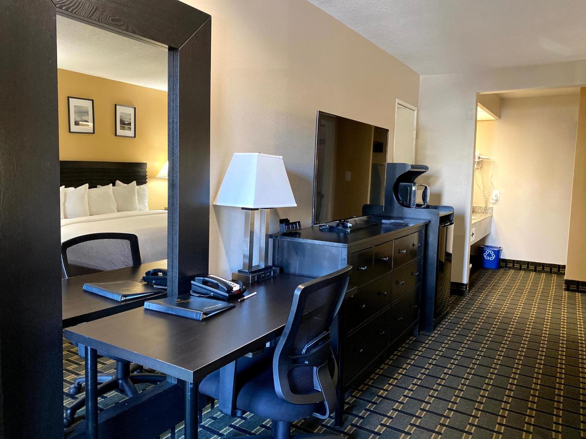Stanford Inn & Suites Anaheim Zewnętrze zdjęcie